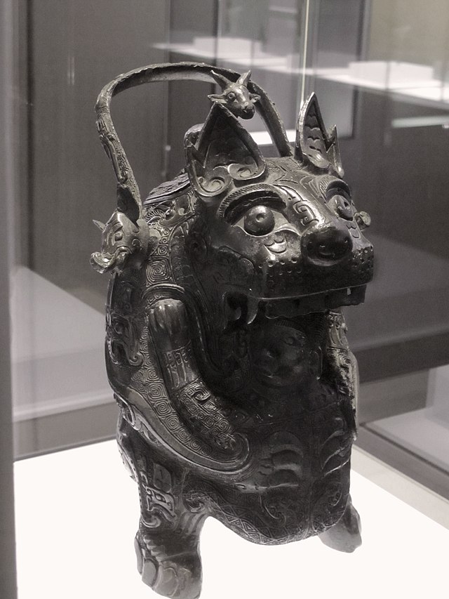 640px-La_Tigresse,_bronze_vessel_to_preserve_drink._Hunan,_11th_BC._Cernuschi_museum.jpg