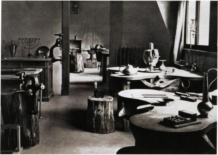 3包豪斯金属工艺工作室（1923年）(1).jpg